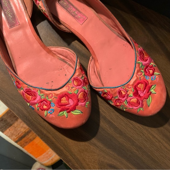 Betsey Johnson Made in Italy leather embroidered flats - size 10 - Picture 3 of 5